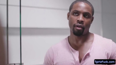 Tbabe Casey Kisses gets a rim job while masturbating to climax