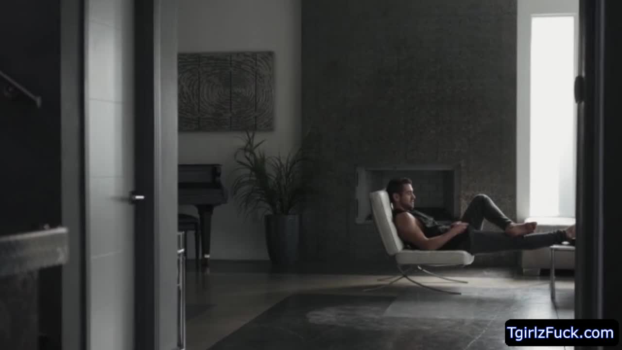 Watch Slim blonde ts cutie Ella Hollywood soring asshole ruthlessly nailed Shemale Porn Videos | TranSexBig.