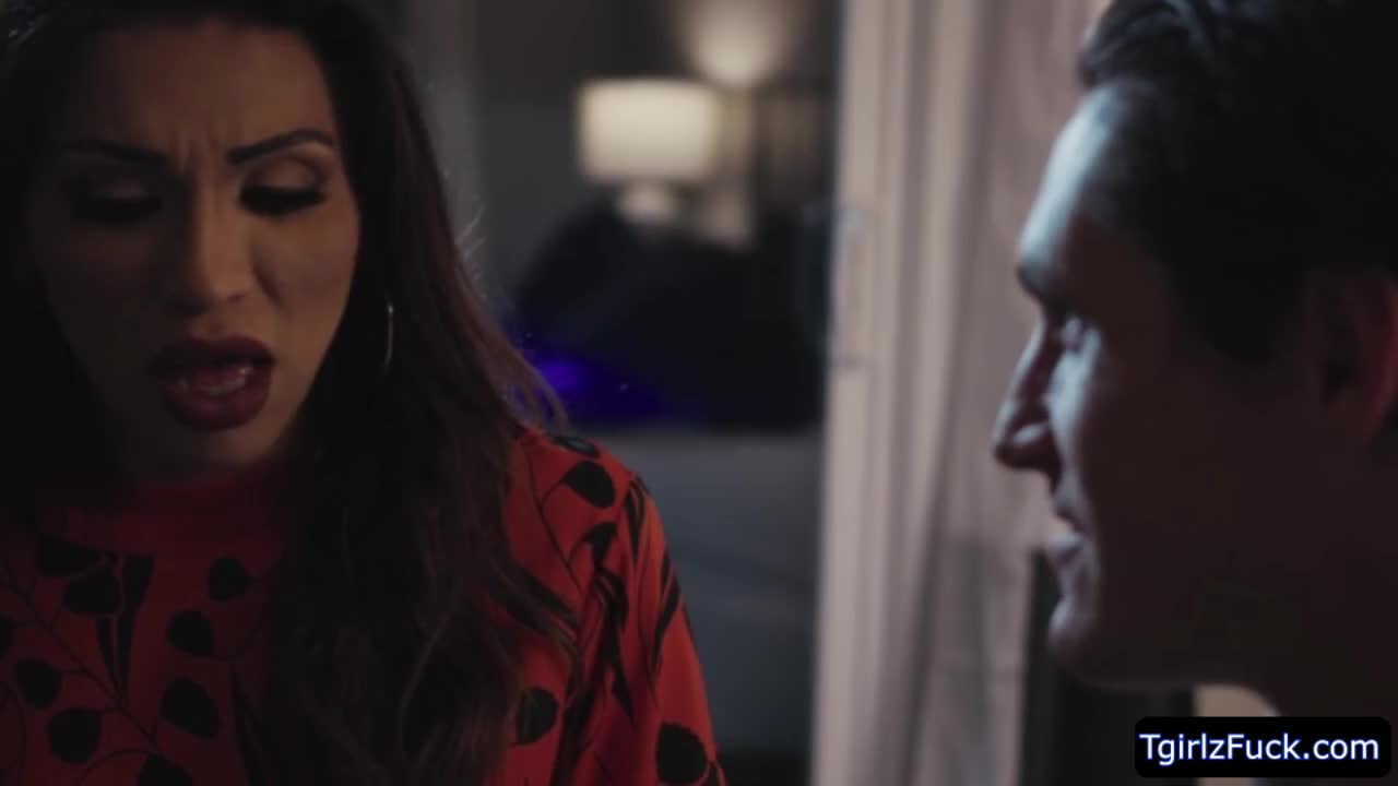 Watch Bigassed brunette ts beauty Jessy Dubai sucks cock and bang studs ass Shemale Porn Videos | TranSexBig.