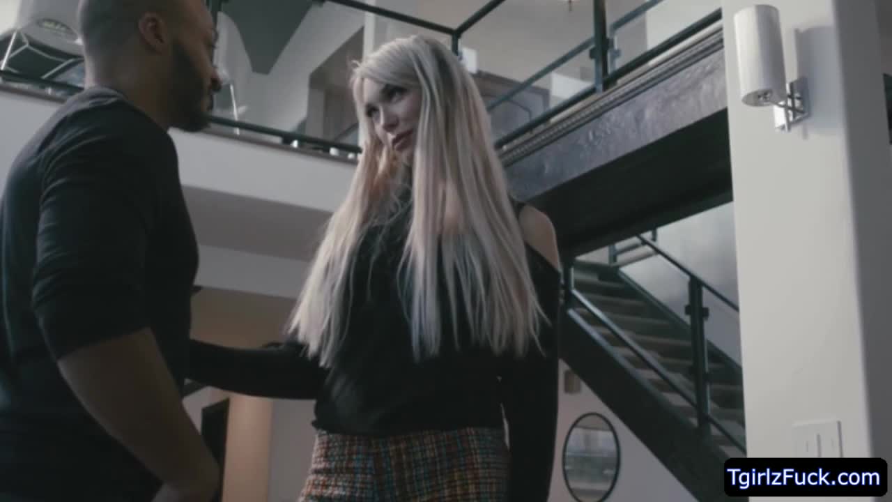 Watch Busty blonde ts beauty Aubrey Kate trade bj in 69 position Shemale Porn Videos | TranSexBig.