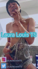 Laura Louis TS plays with herself