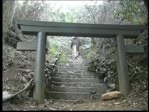 Sporty ladyboy sucks and gets sucked by a monk at the shrine