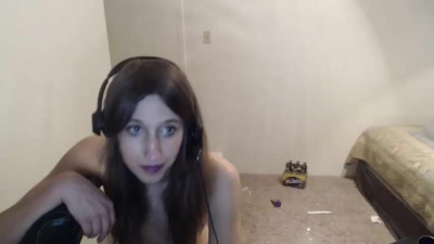 Sexy natural cutie from New York dancing, jerking herself and fingering her ass