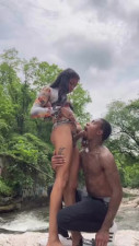 Hot tgirl (Theeforeign1) toping a guy in public