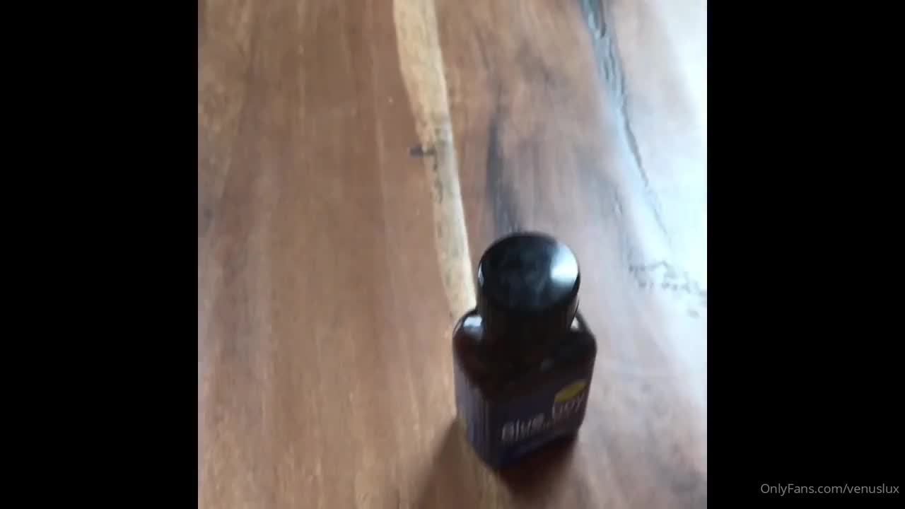 Watch Venus shows her lovely cock Shemale Porn Videos | TranSexBig.