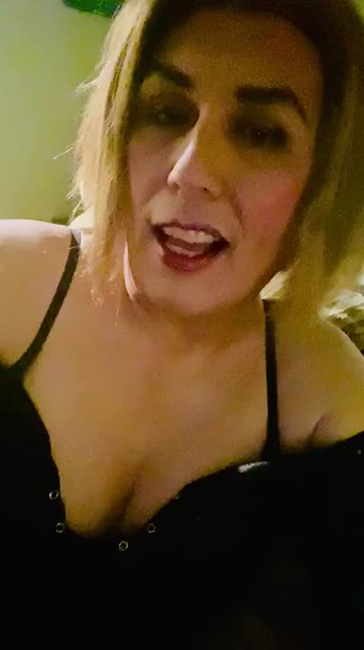 Watch Sexy? Yeah? Yeah? Yeah…Miki is hot. Shemale Porn Videos | TranSexBig.