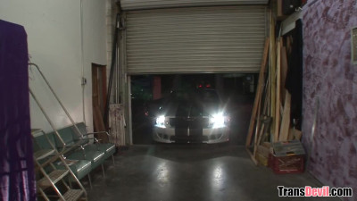 Shemale date gives a head and then getting drilled