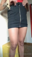 Nicoly Evans Cums 4
