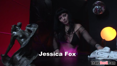 Black haired, big dick shemale plows hot bartender