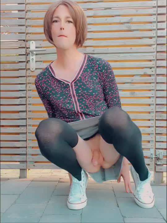 Watch Annemieke in cannot hold it anymore Shemale Porn Videos | TranSexBig.