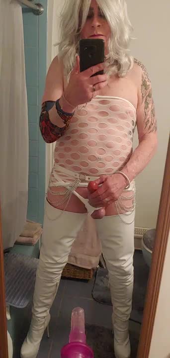 Watch Me having some fun Shemale Porn Videos | TranSexBig.