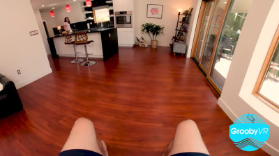 GROOBYVR: Kasey Kei's Home Delivery Service!