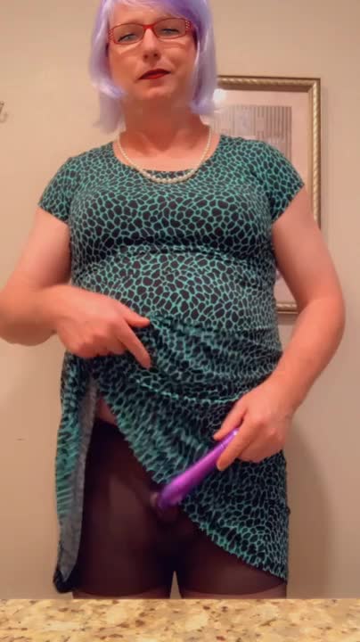 Watch Pantyluvn sissy cumming in her pantyhose Shemale Porn Videos | TranSexBig.