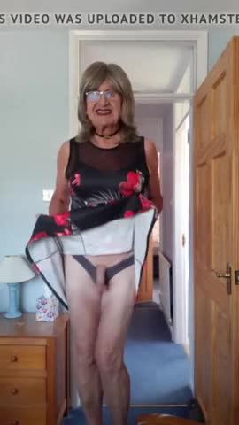 Watch Kazzie in the bedroom Shemale Porn Videos | TranSexBig.