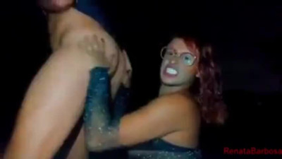 Shemale fucking in park