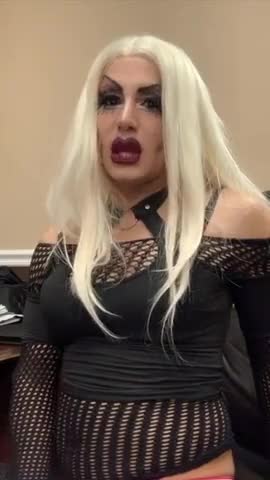 Watch Chrissy Cocoabutter crossdressing drag queen slut webcams Shemale Porn Videos | TranSexBig.