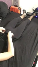 FemBoyIzzy Cums In Yoga Pants With Vibrator
