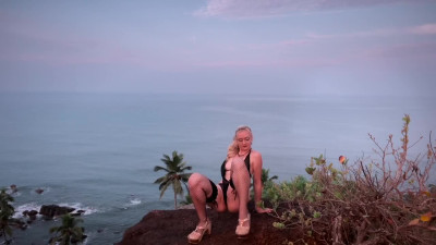 Warning!!! naked girls fuck OutDoor