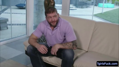 Thick tbabe Chelsea Poe tight ass bounces on Dantes bigcock