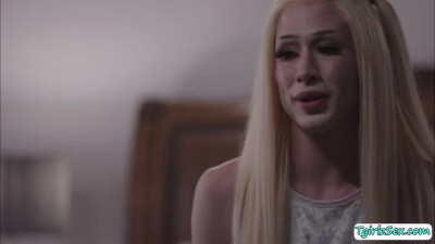Shemale stepdaughter throats and analed by her black stepfather