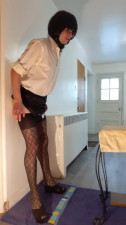 Crossdresser office slut drills ass with dildo