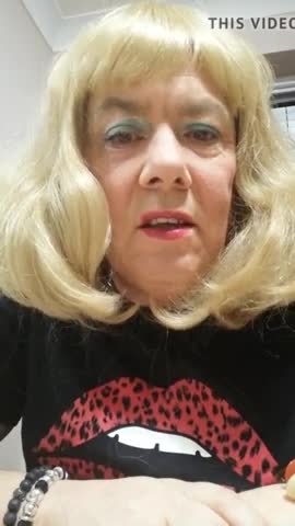 Watch Davina tries to convert straight guys to try a Tgirl Shemale Porn Videos | TranSexBig.