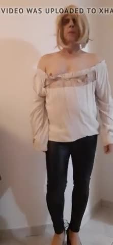 Watch Sissy crossdresser wearing leather pants Shemale Porn Videos | TranSexBig.