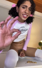 Sexy teen shemale cum