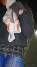 New skirt roadside cumshot (29:15)