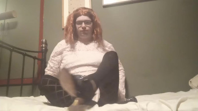 Sissy amateur strip