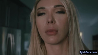 Super sexy ts stunner Aubrey Kate analed by Dillon Diaz bbc