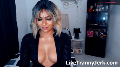 goddescumu webcam tranny