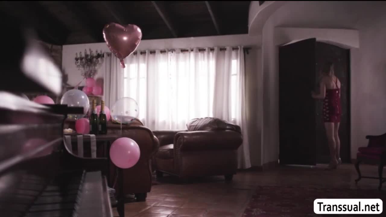 Watch TS Casey Kisses enjoys banging TBabe Eva Marss tight butthole Shemale Porn Videos | TranSexBig.