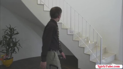 Horny TBabe Jenny Flowers didnt expect that dude can fuck so good