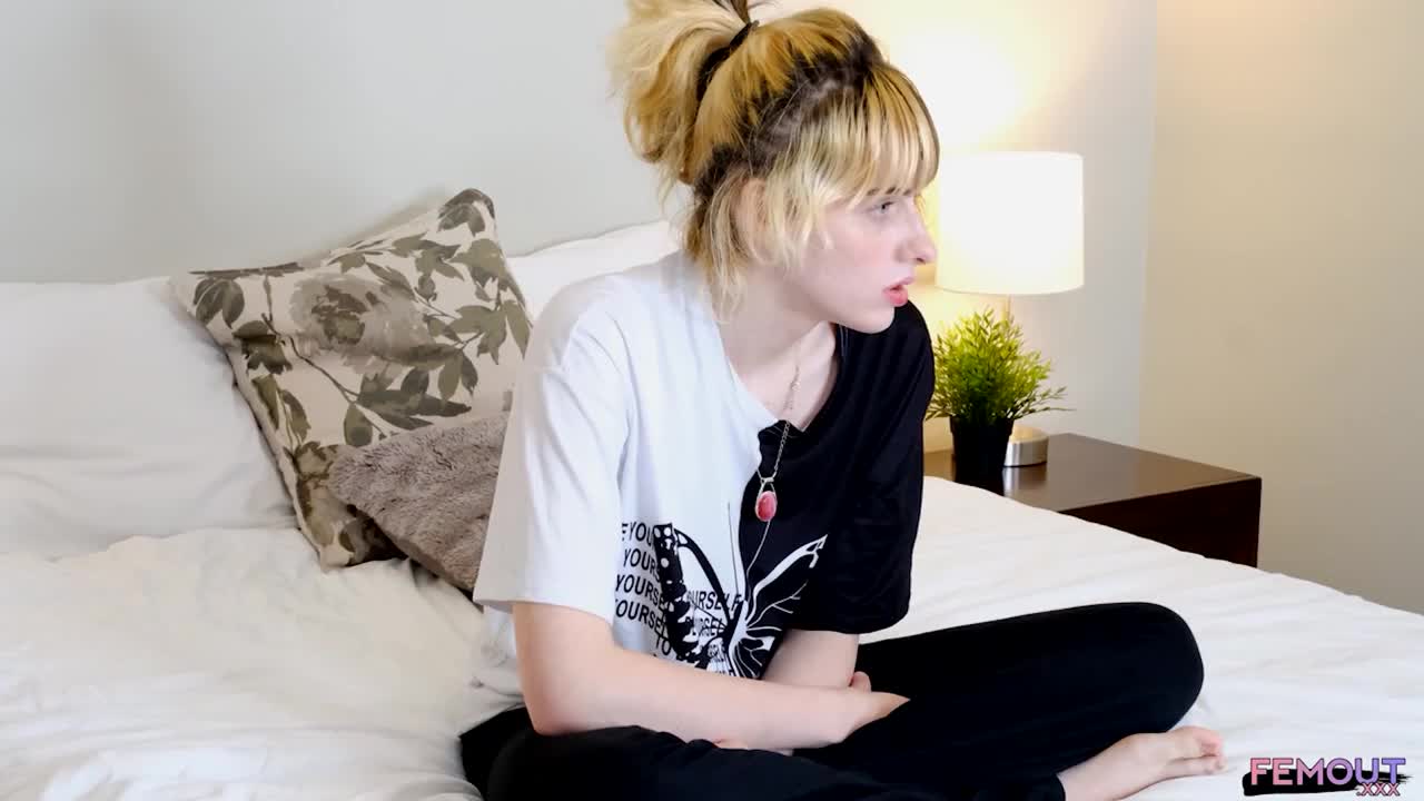 Watch FEMOUT.XXX: Texas Girls Rock Shemale Porn Videos | TranSexBig.