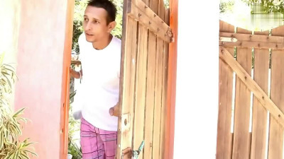 Sheylla Wandergirlt, Fernando Pepe - tastes milk outdoors