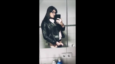 Crossdresser teen milking