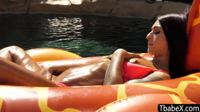 Gorgeous sweet tbabe Khloe Kay sucks bigcock outdoor