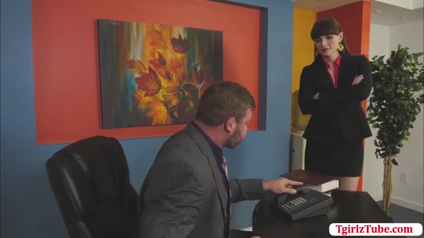 Watch Horny Guy didnt expect Asian TBabe Lee can ride his big hard boner Shemale Porn Videos | TranSexBig.