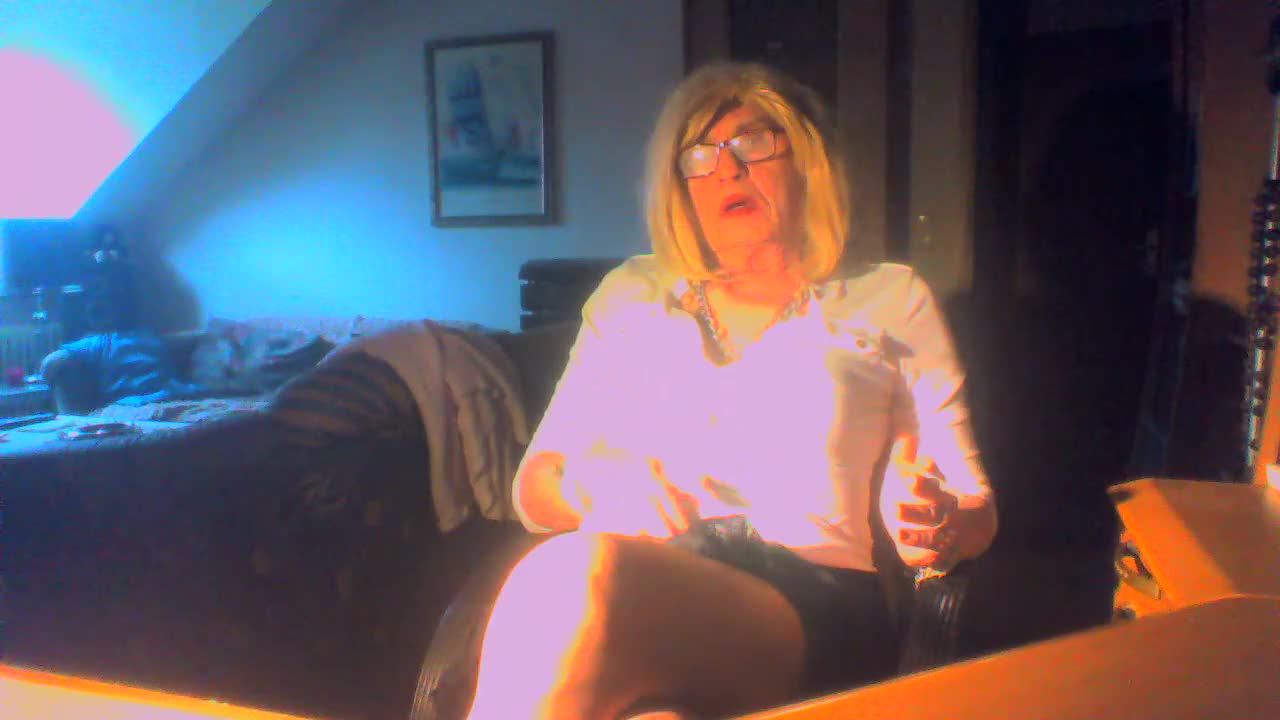 Watch V1 Shemale Porn Videos | TranSexBig.