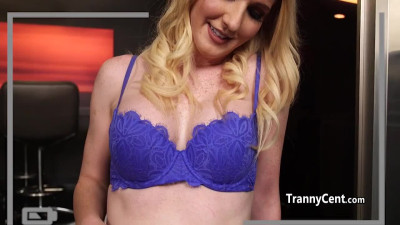 Tranny stuffed hole with giant dildo
