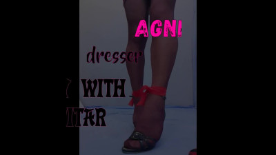Tranny play with guitar