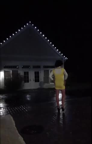 Watch Hot yellow dress BJ in City Center Shemale Porn Videos | TranSexBig.