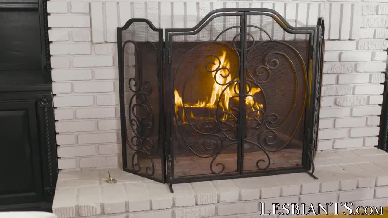 Watch Blonde TS Aubrey Kate fucks lesbo hippie after drooling 69 Shemale Porn Videos | TranSexBig.