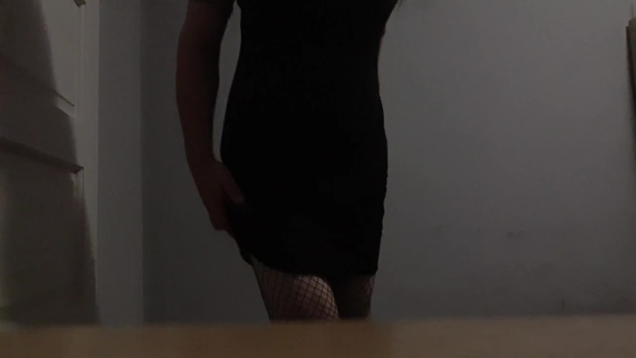 Watch Show my person Shemale Porn Videos | TranSexBig.