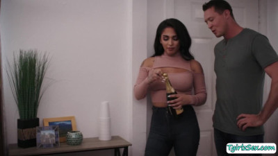Busty tbabe Jane Marie strokes shecock while ass gets banged