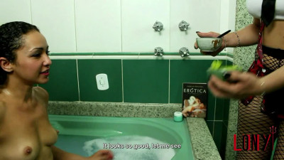 Lohanny Brandao & Jennifer Avila Trans & Girl hot kisses in Kiwi Kisses 1 by LonY Fetiches