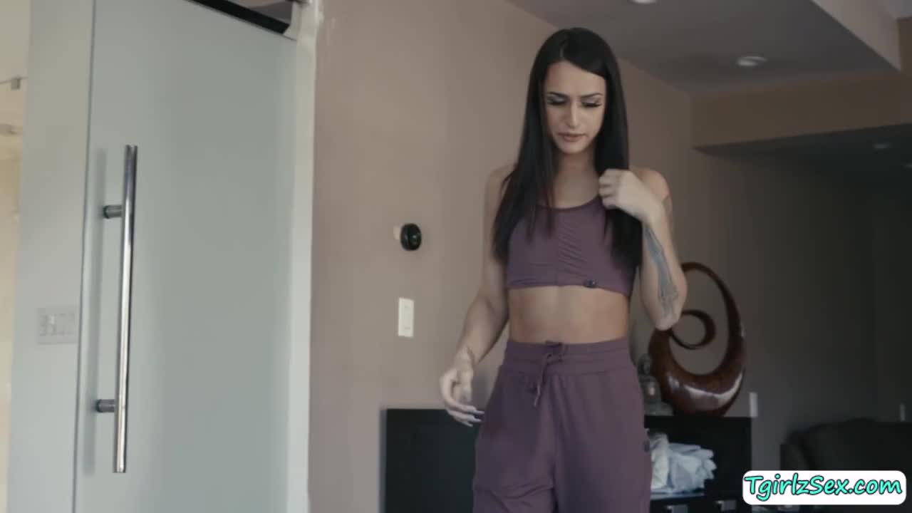 Watch Cute tgirl Khloe Kay masterfully sucks studs enormous cock Shemale Porn Videos | TranSexBig.