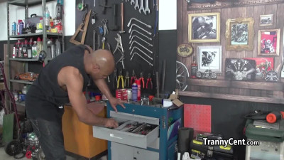 Tranny fucked good by her mechanic