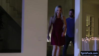 Hot blonde TS Kayleigh Coxx trades bj with Wesley